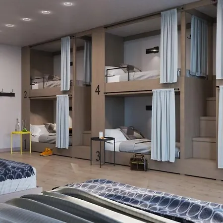 Hotel Garden Plaza *