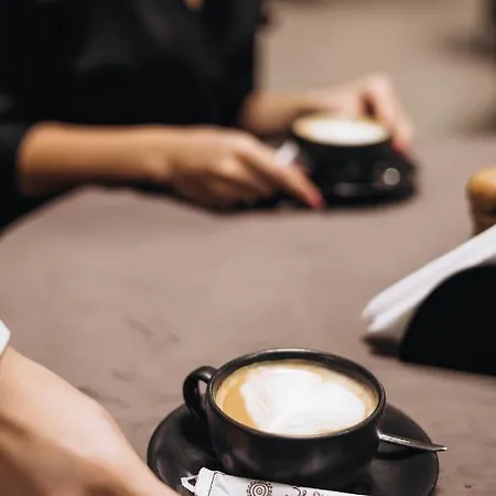 Garden Plaza Hotel Neresnytsya